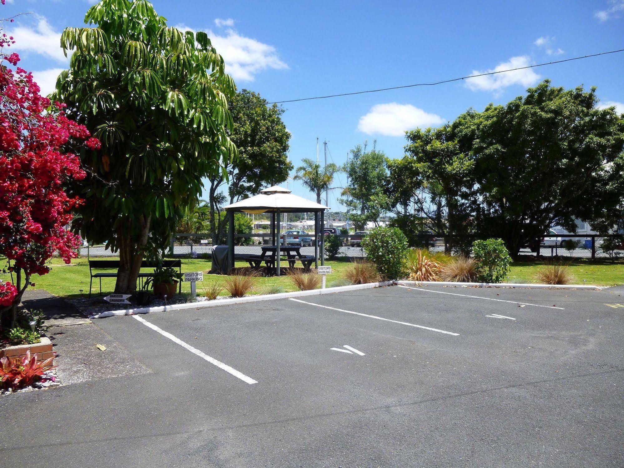 Marina Court Motel & Apartments Whangarei Exteriér fotografie